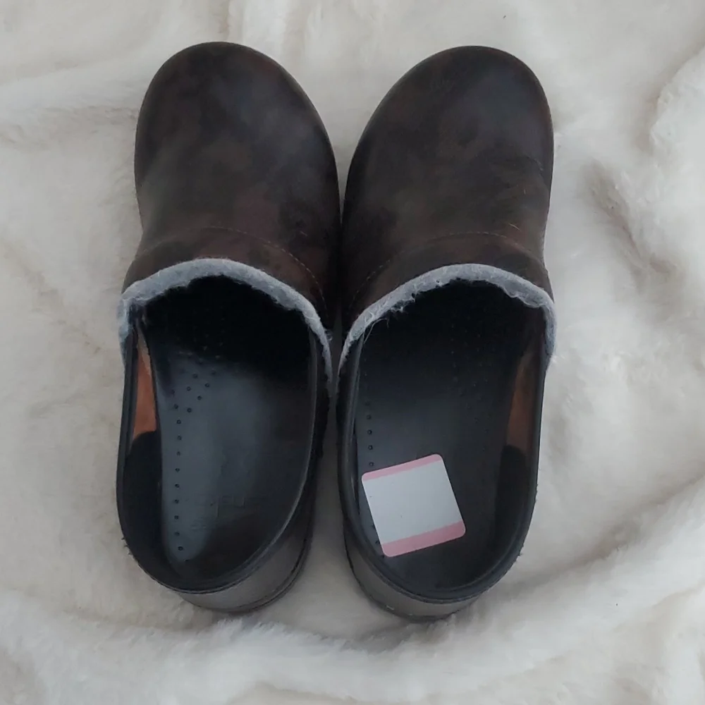 Dansko Python Snakeskin Clogs - Picture 3 of 9